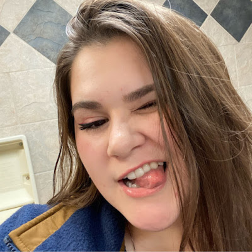 Meet your Posher, Kloey